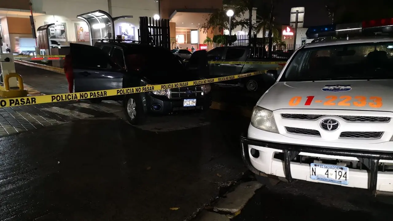 WhatsApp Image 2018-09-18 at 9.57.33 PM