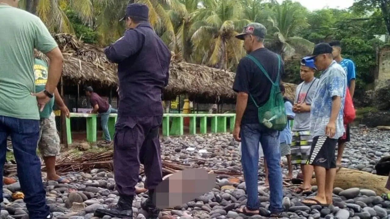 ni&ntilde;o del puerto