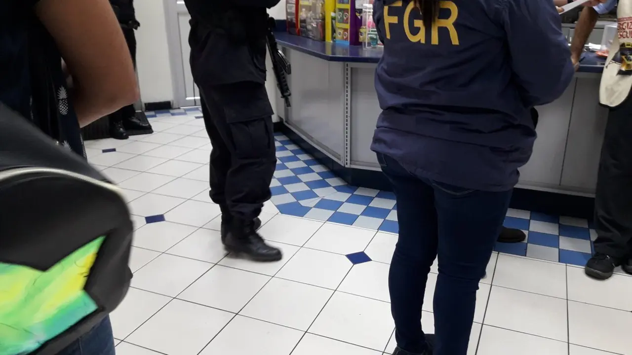 operativo gasolinera 
texaco