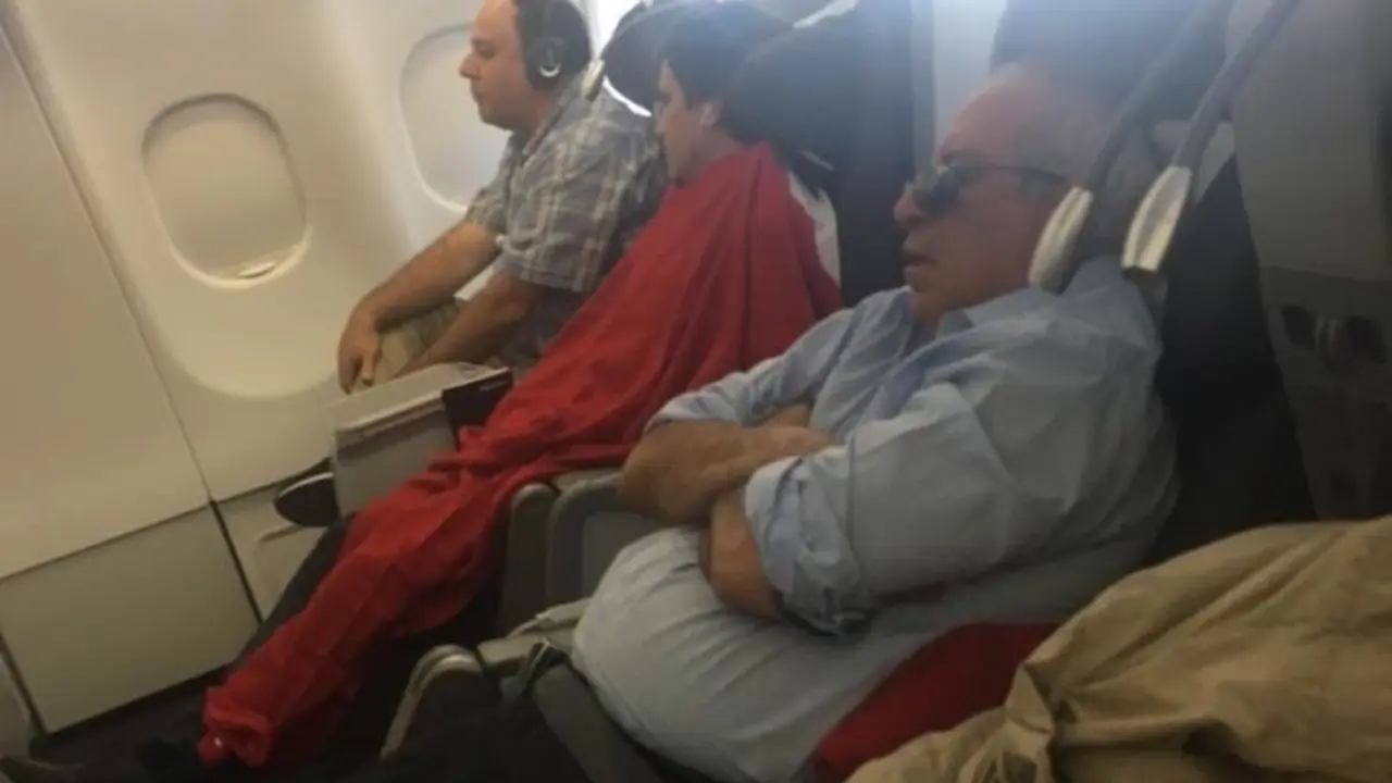 Reyes en primera clase a Roma