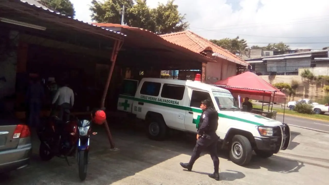 Cruz Verde en bulevar Constituci&oacute;n