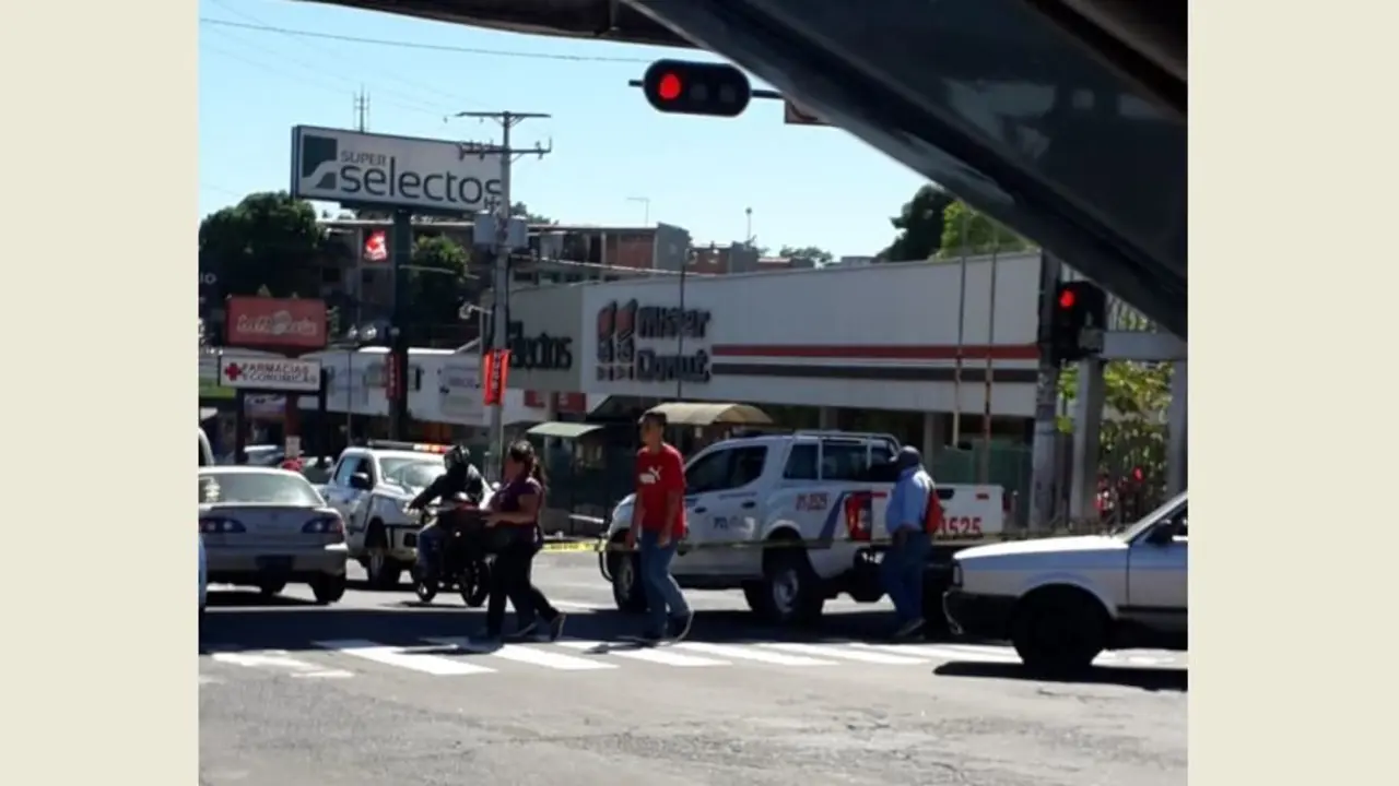 Centro Comercial Zacamil