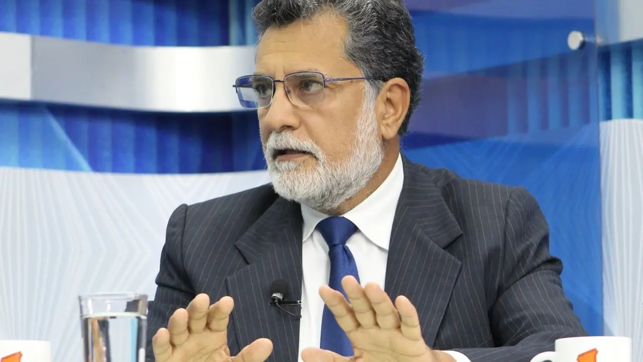 Handal en di&aacute;logo