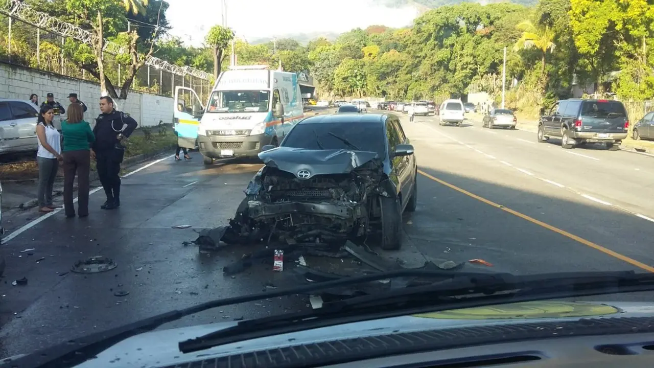 Fotograf&iacute;a tomada del Twitter de @cafocaressv