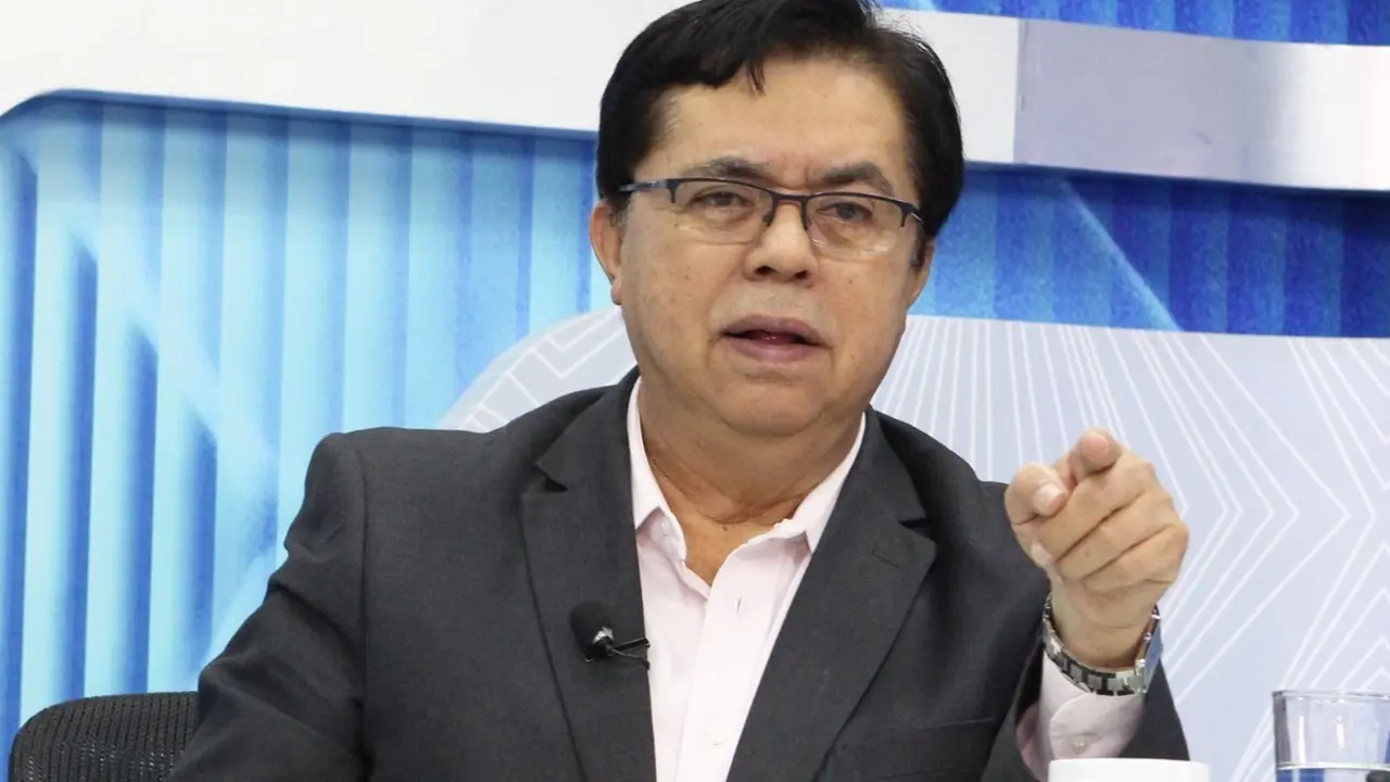 Lorenzana en Di&aacute;logoII