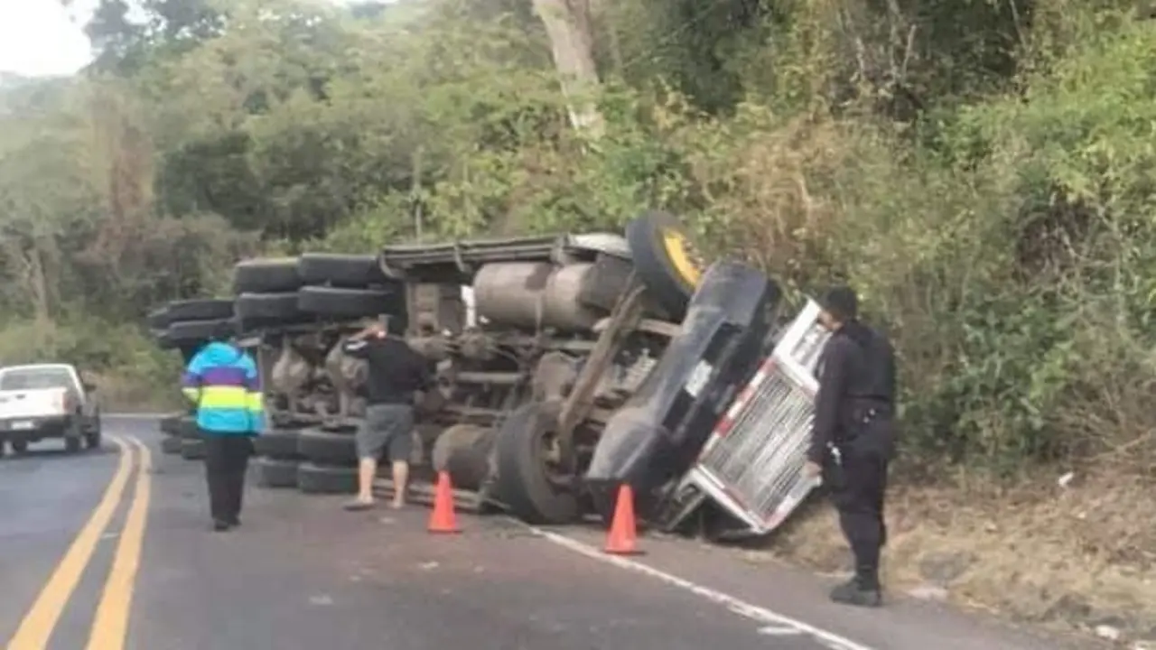 Foto tomada de Tr&aacute;fico SV