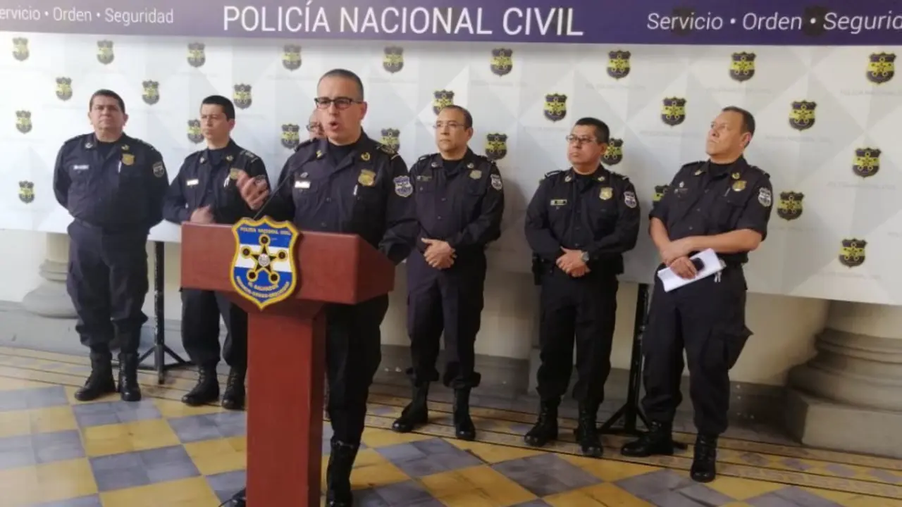 Cotto durante conferencia en Castillo