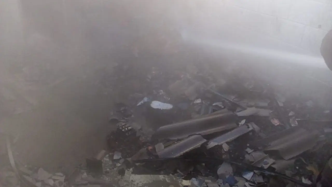 Incendio en casa de la colonia Escal&oacute;n