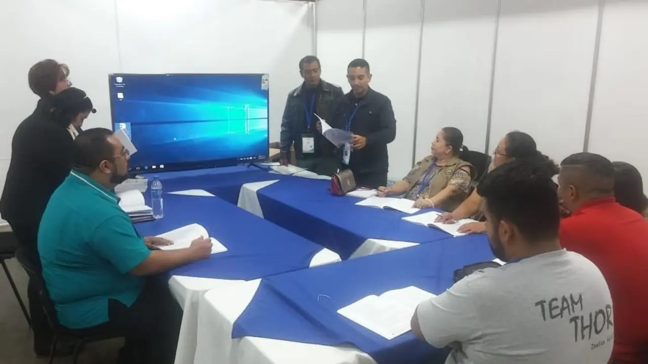 Mesa escrutinio final