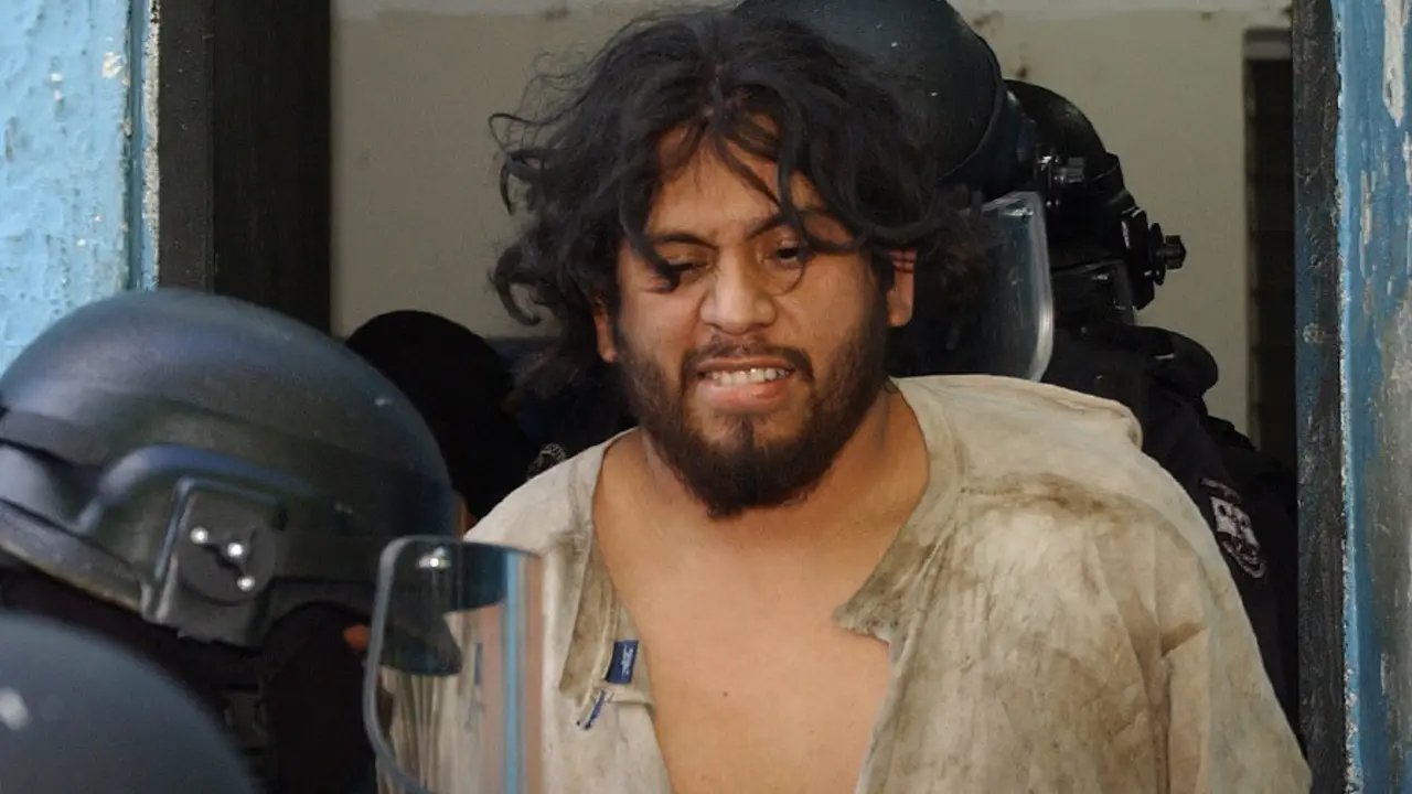 Mario Bellos se hizo pasar como una persona con problemas mentales para poder pasar desapercibido por la Polic&iacute;a. 