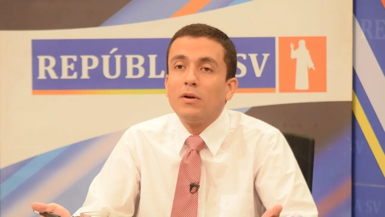 Fernando Bautista en Rep&uacute;blica