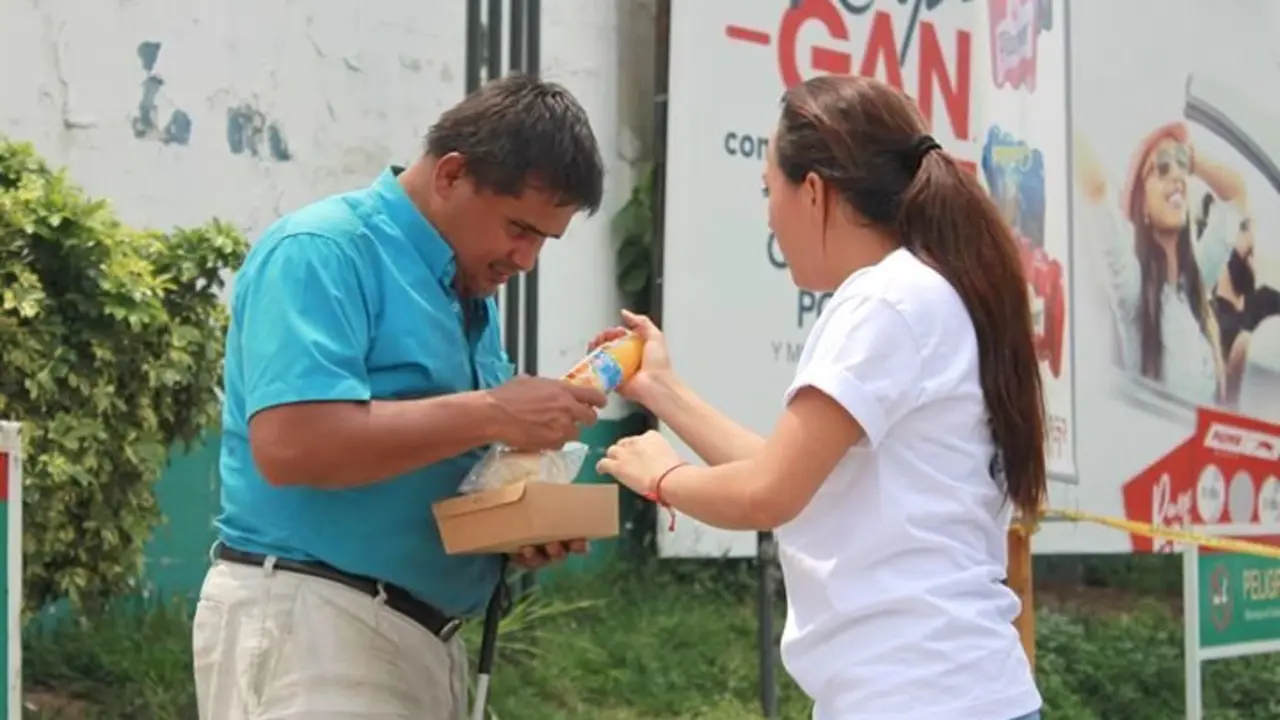 Plato de arroz catholic relief