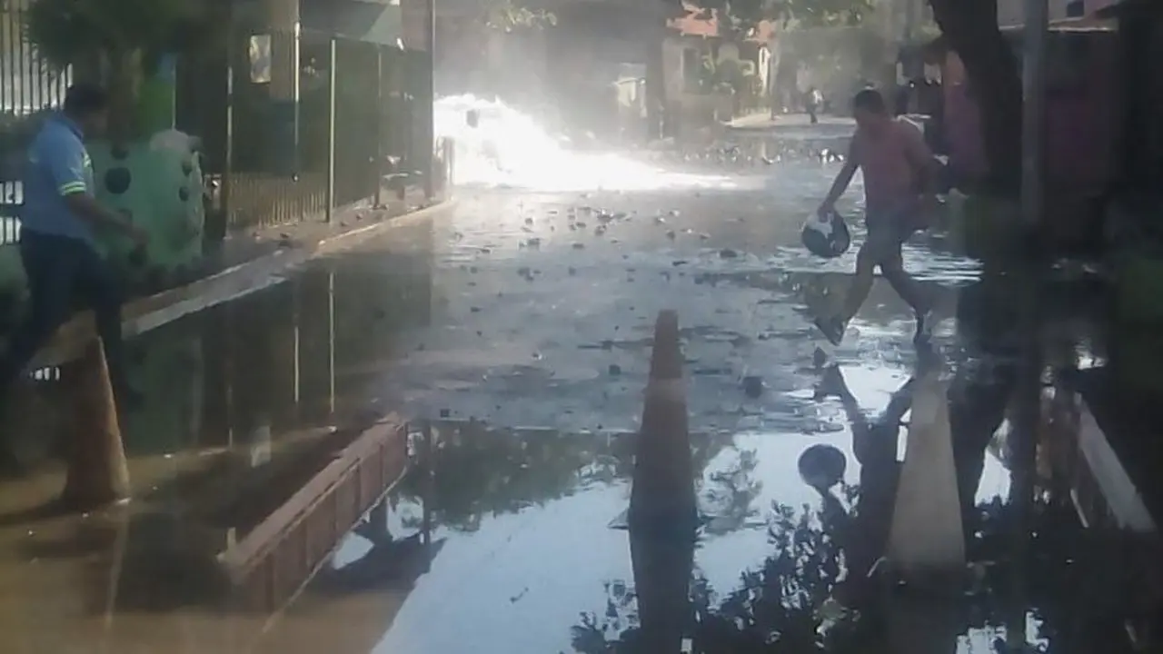 Inundaci&oacute;n puerto 1