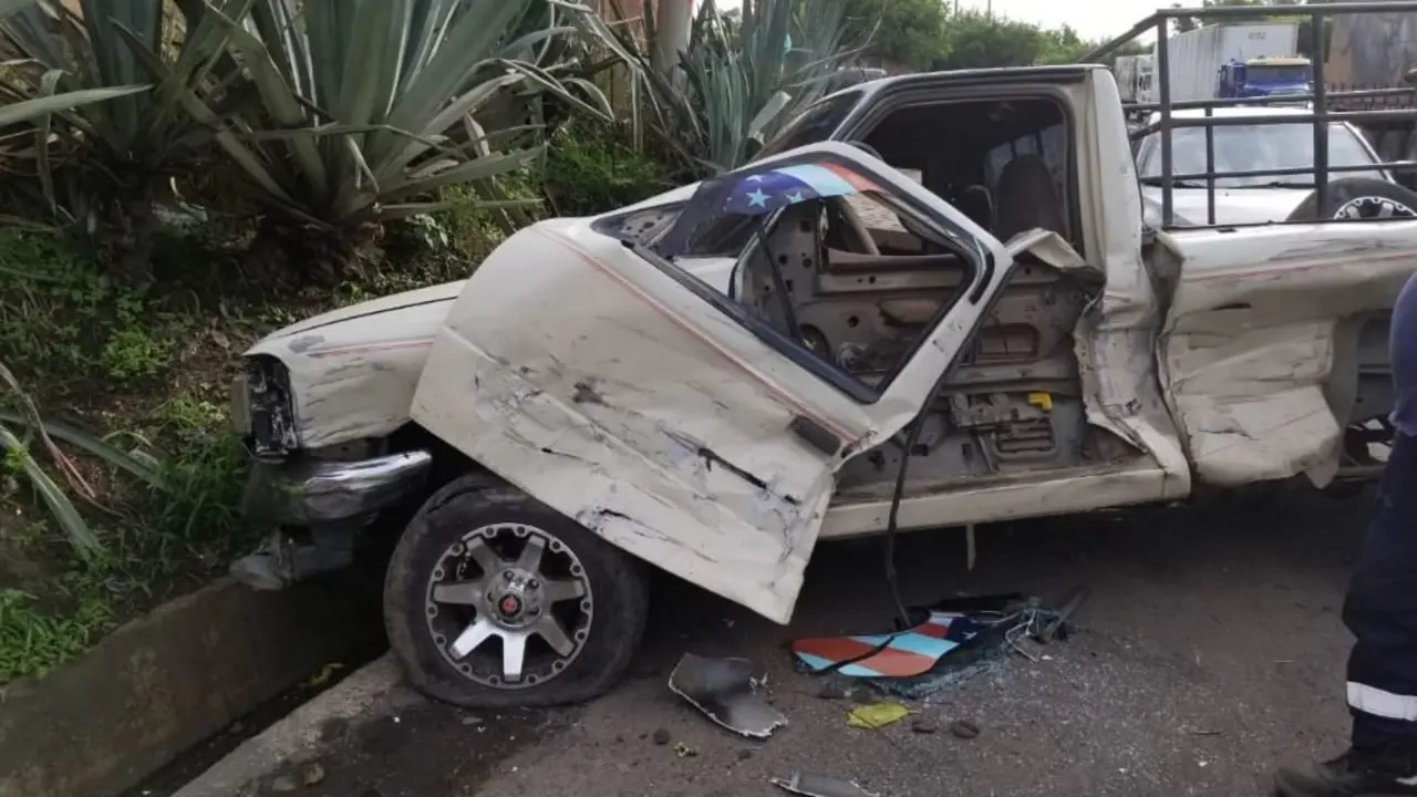 Triple choque en Quezaltepeque