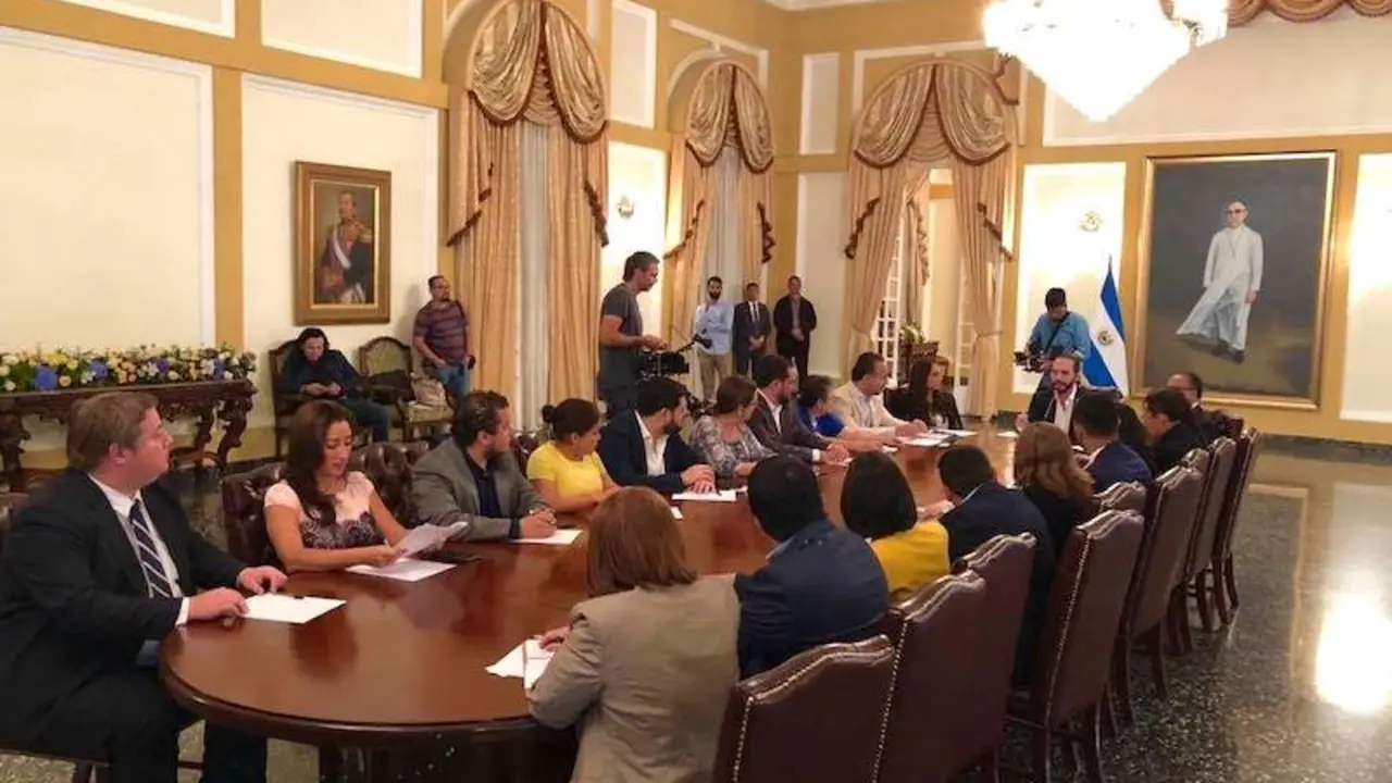 reunion gabinete Bukele