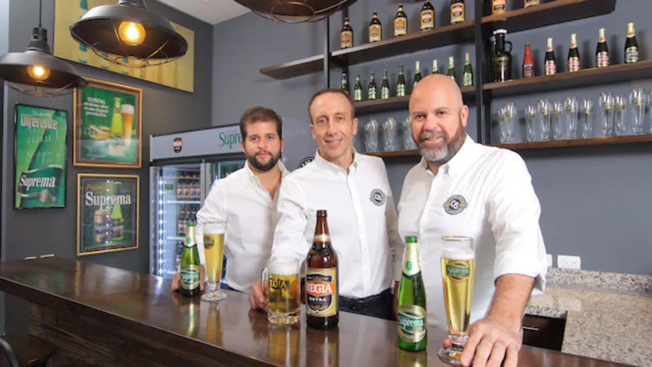 Retratos Corporativos de Ejecutivos de Cervecer..a Salvadore..a (izquierda a derecha) Rodrigo Rend..n, Rolando Sim..n y Valero Lecha, en Antiguo Cuscatl..n, El Salvador, Friday, May 31, 2019. ( Photo/Salvador Melendez)