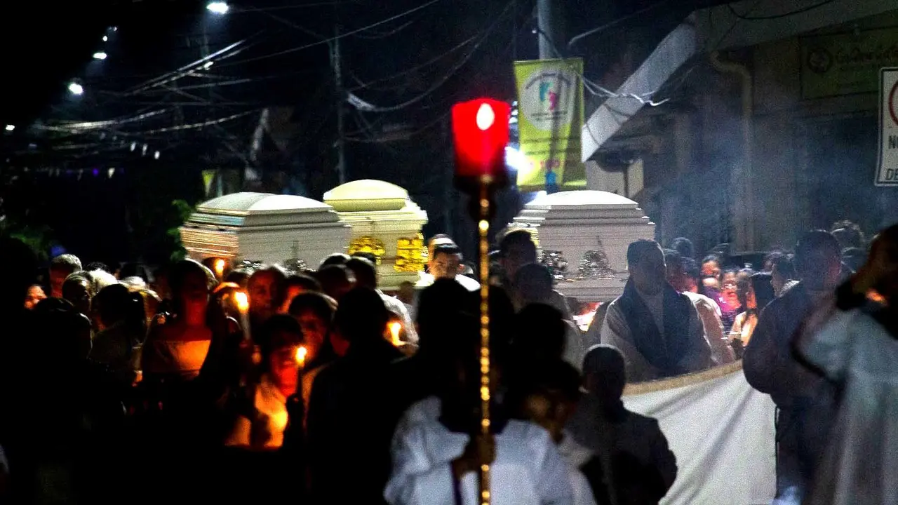 Servicio f&uacute;nebre de los esposos muertos en Zacatecoluca 3