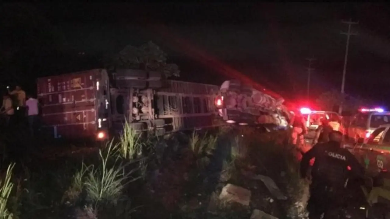 Rastra volcada en redondel Integraci&oacute;n