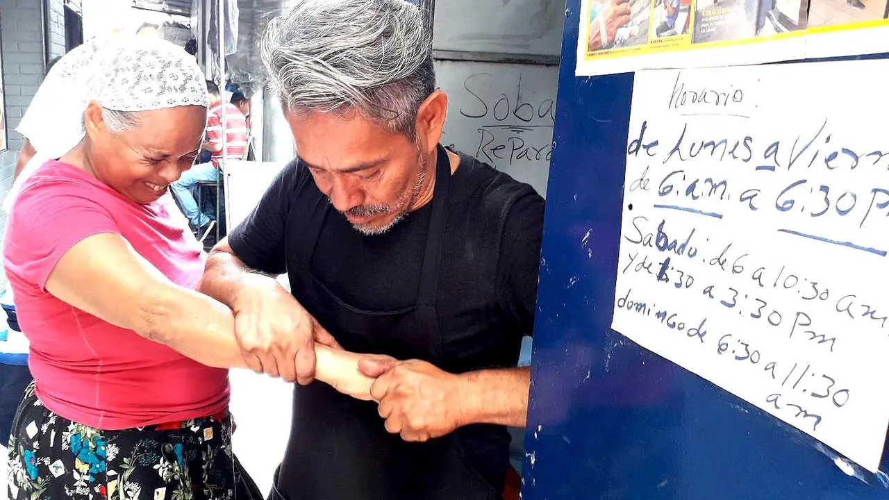 Rafael Herrera el sobador del centro 1