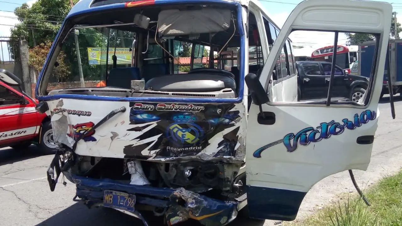 Microb&uacute;s de la 113