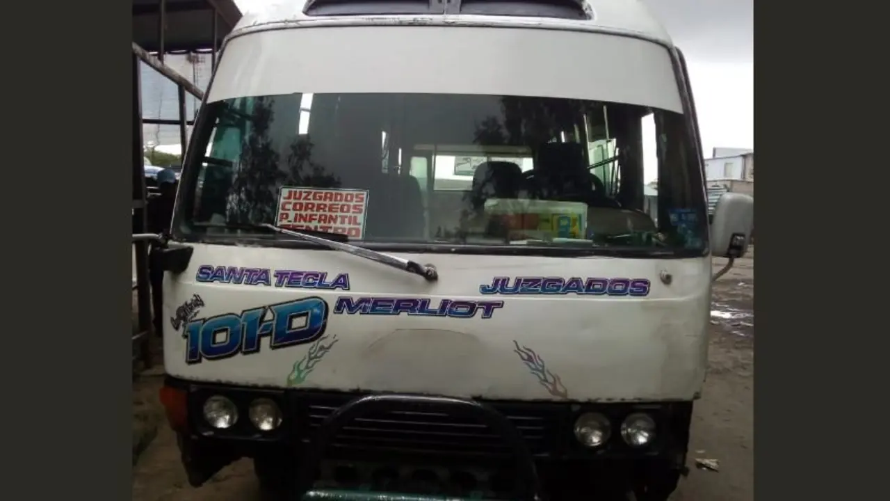 Microb&uacute;s de la 101-D