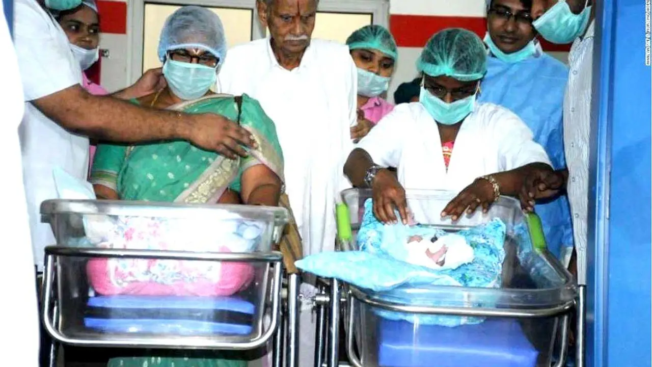 Mujer de 73 a&ntilde;os dio a luz a gemelas