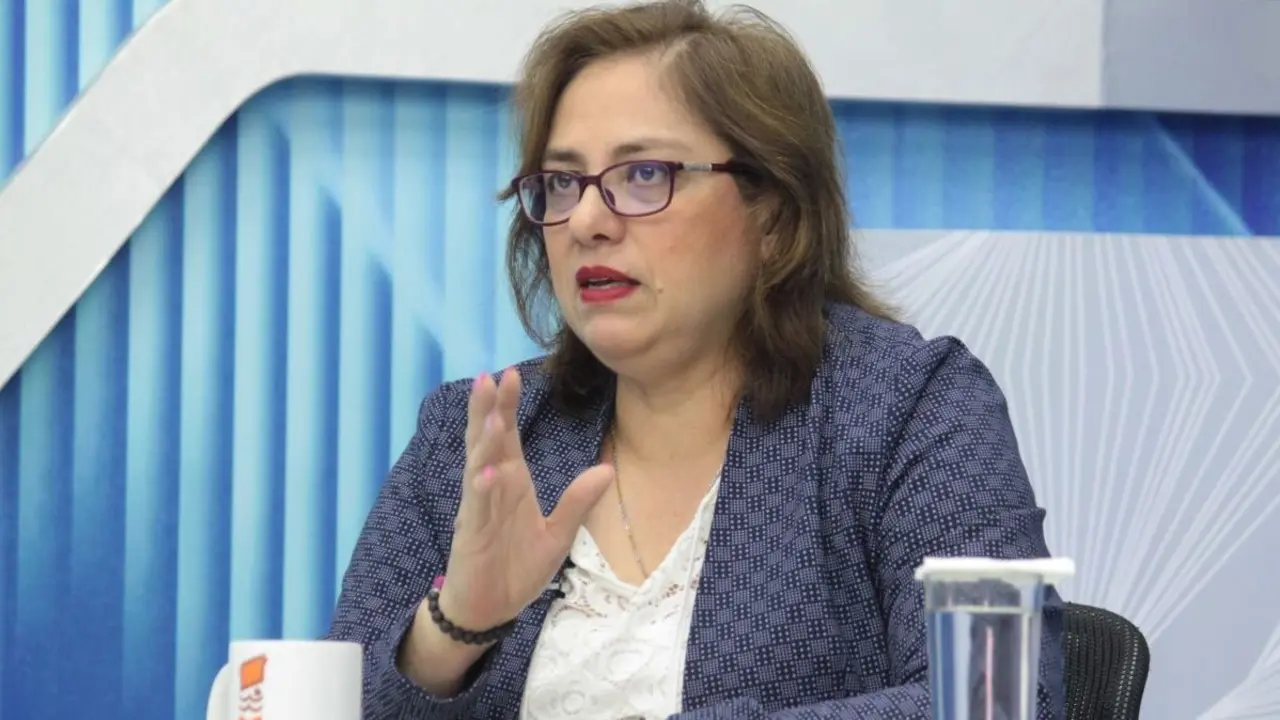 Ana Orellana en Di&aacute;logo 21