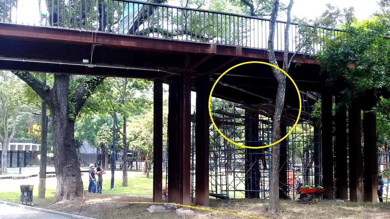 Trabajadores se accidentan en parque Cuscatl&aacute;n