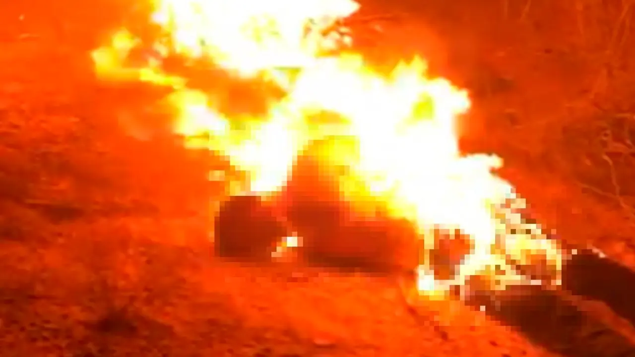 queman-vivo-a hombre