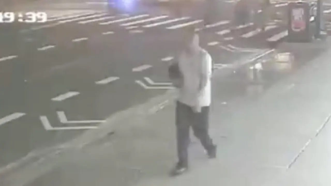Hombre huye luego de violar a una mujer en calles de Nueva York