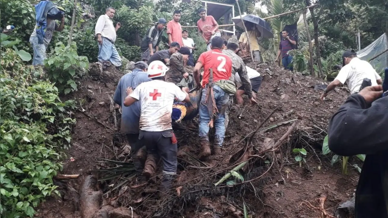 Derrumbe en Chiltiup&aacute;n 2