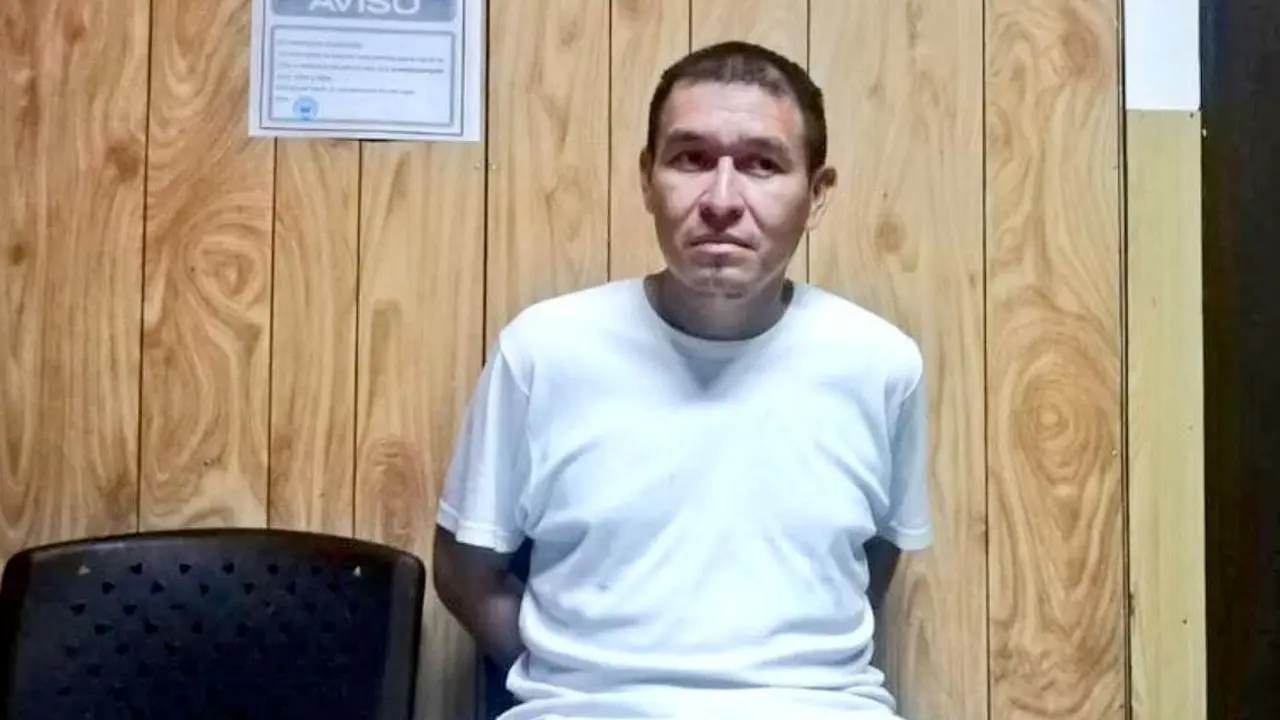 Mario Huezo en Juzgado Especializado de Instrucci&oacute;n de Santa Ana