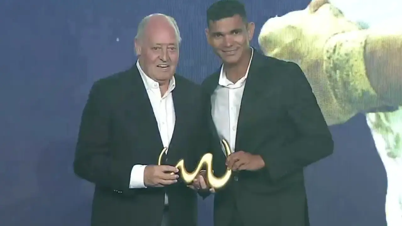 Rub&eacute;n Batres Catar