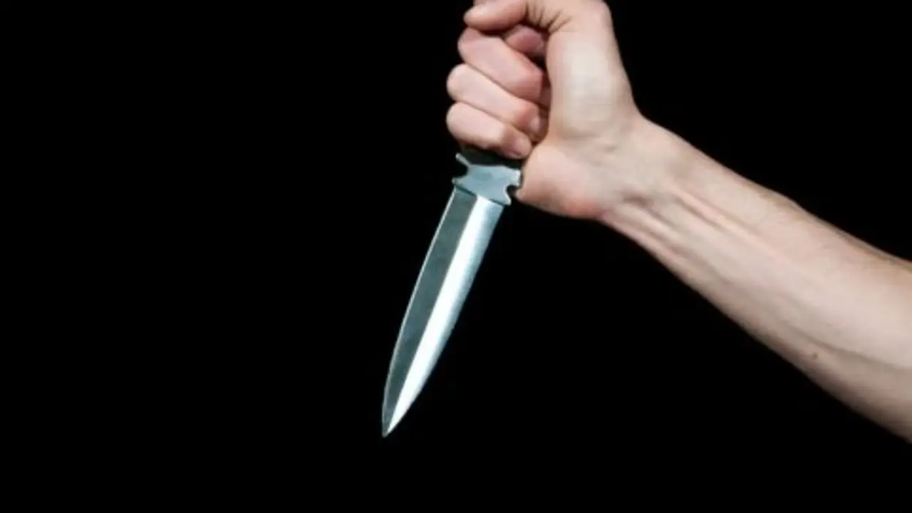 Hombre con un cuchillo