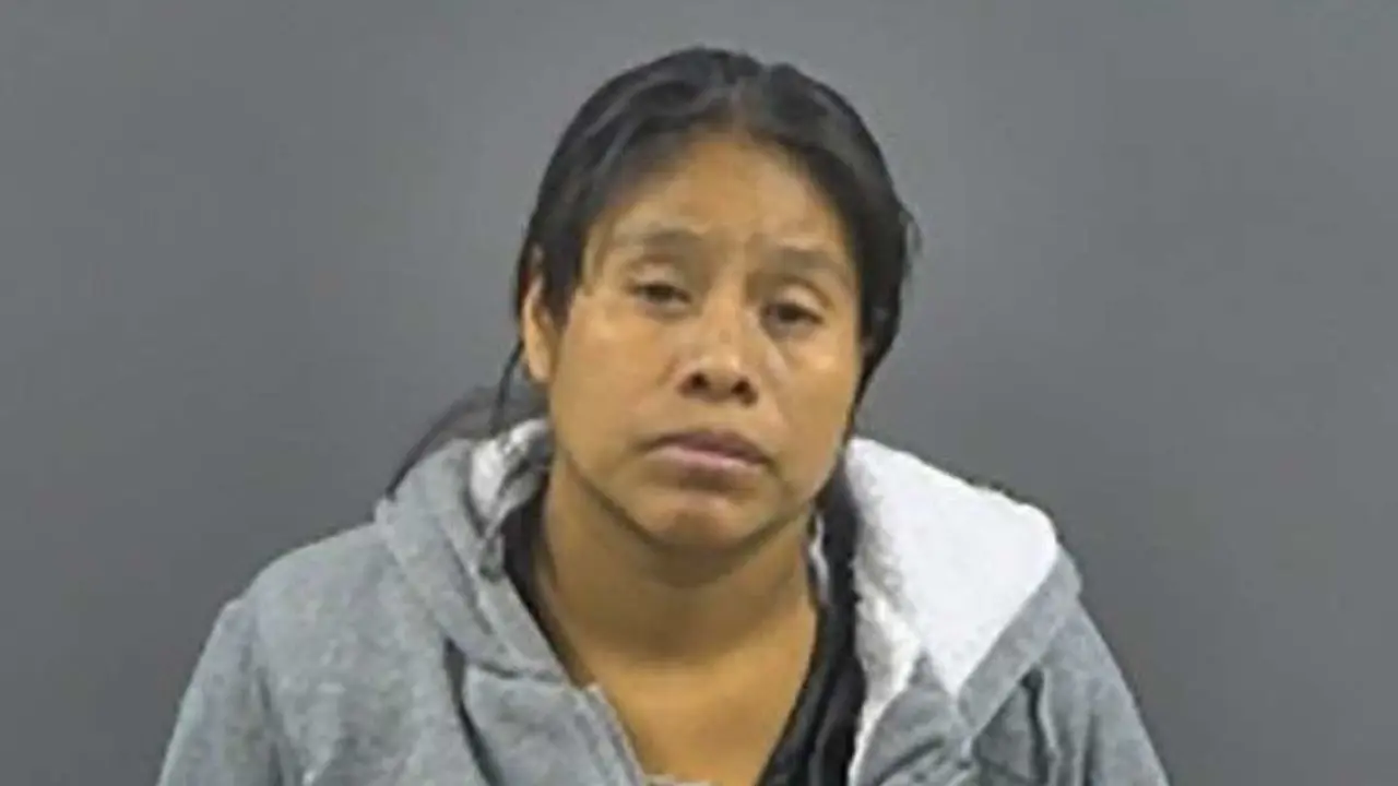 Mujer acusada de vender a su hijo por $2,000