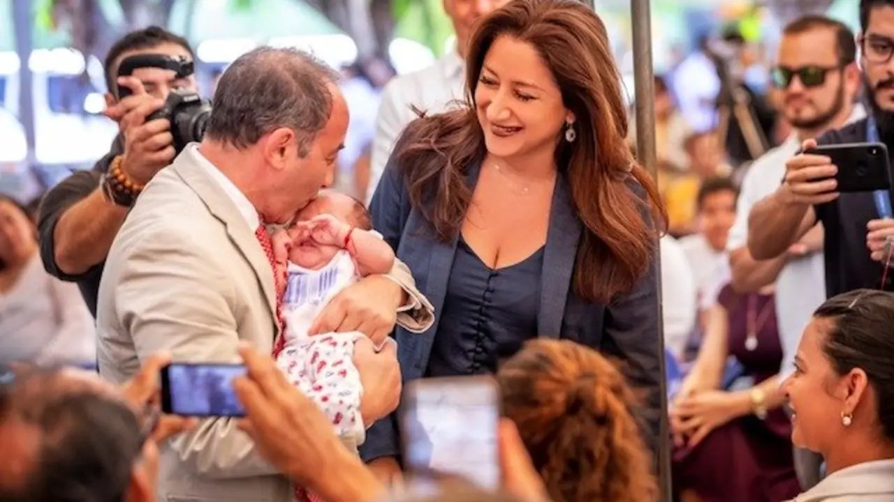 MICHELLE SOL CON EMBAJADOR ITALIA