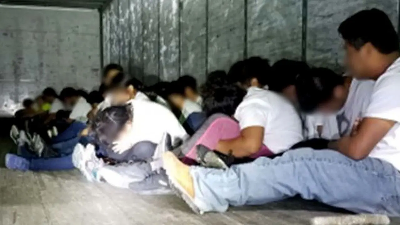 Migrantes salvadore&ntilde;os detenidos en M&eacute;xico rumbo a Estados Unidos