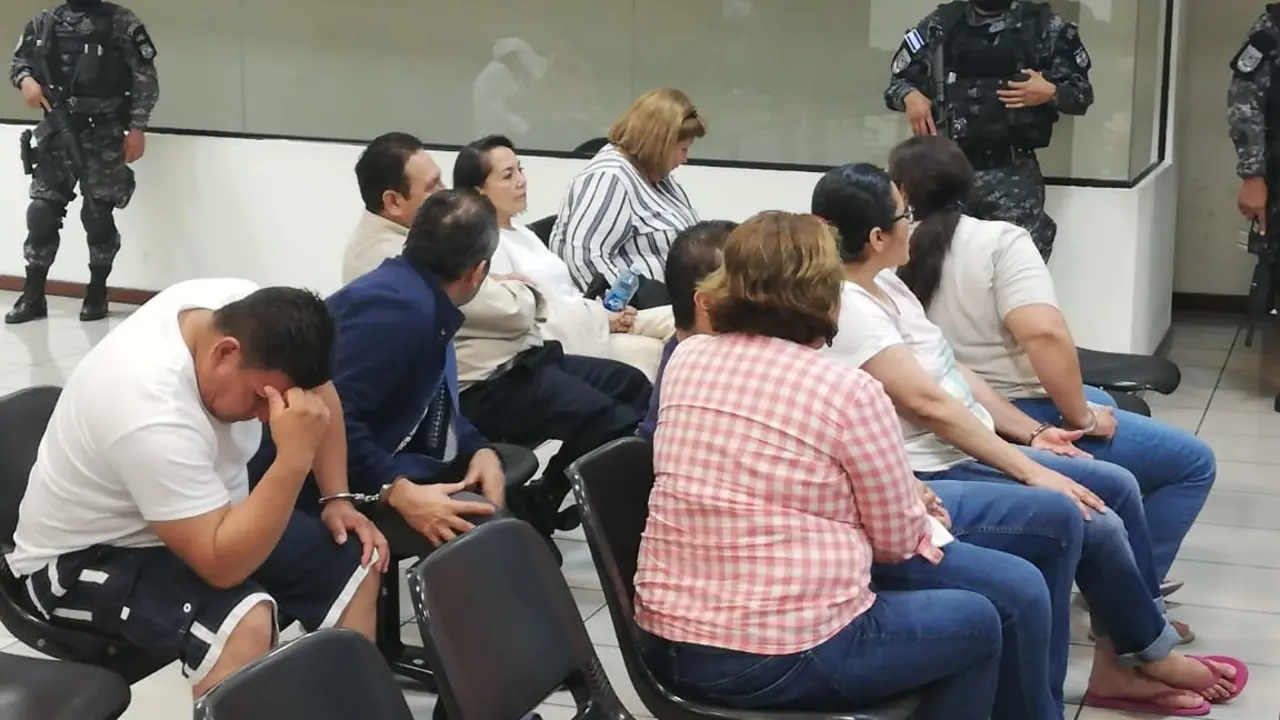 Reyes y banda de lavado de dinero