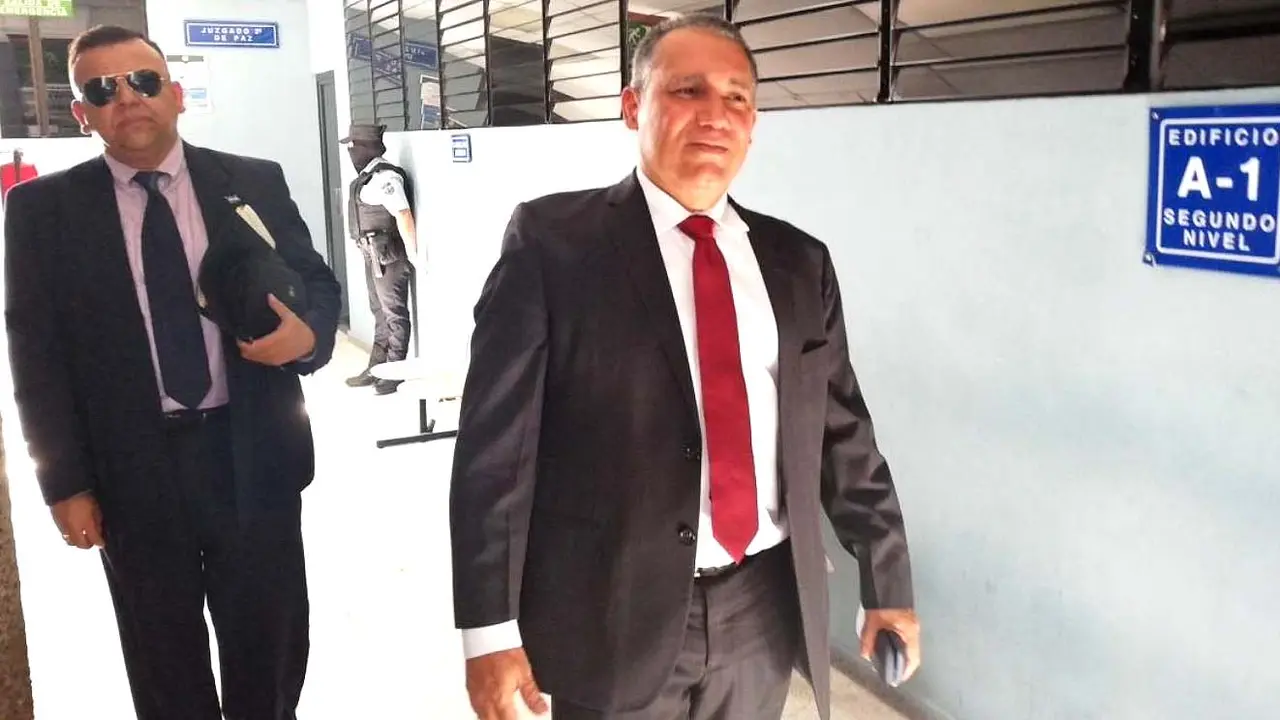 Ar&iacute;stides Valencia 1