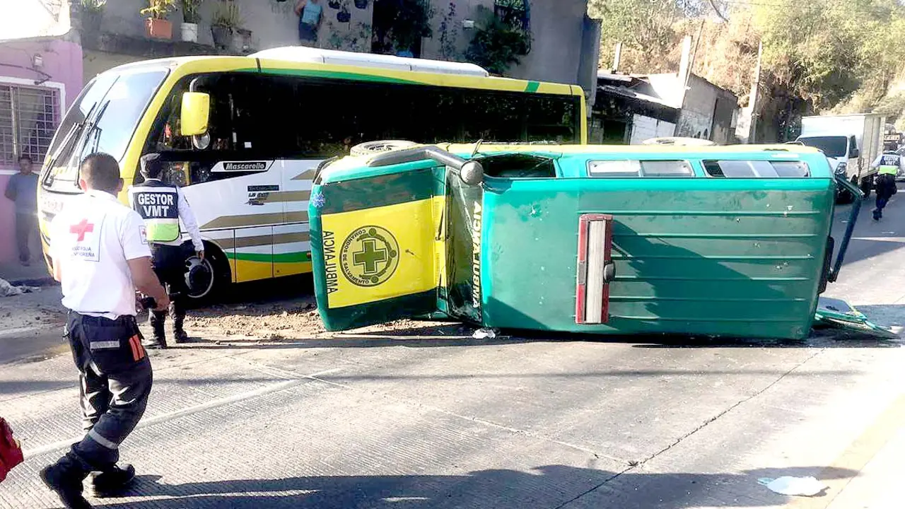 Ambulancia de comandos accidentada