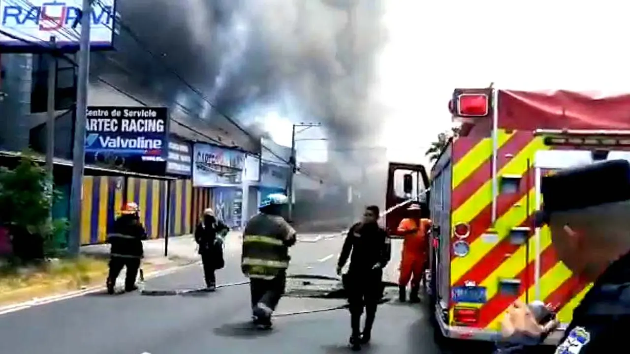 Incendio en taller deja $150 mil en p&eacute;rdidas 3