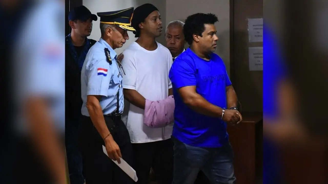 ronaldinho en los tribunales