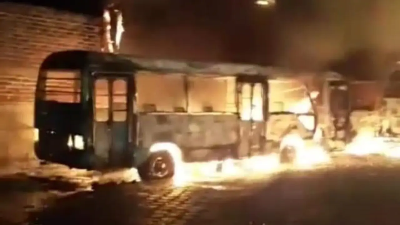 Incendio microbuses 3