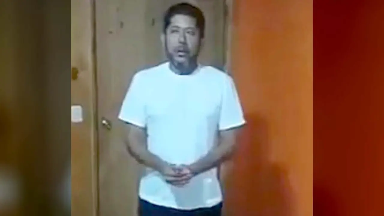 Salvadore&ntilde;o pide perd&oacute;n 3