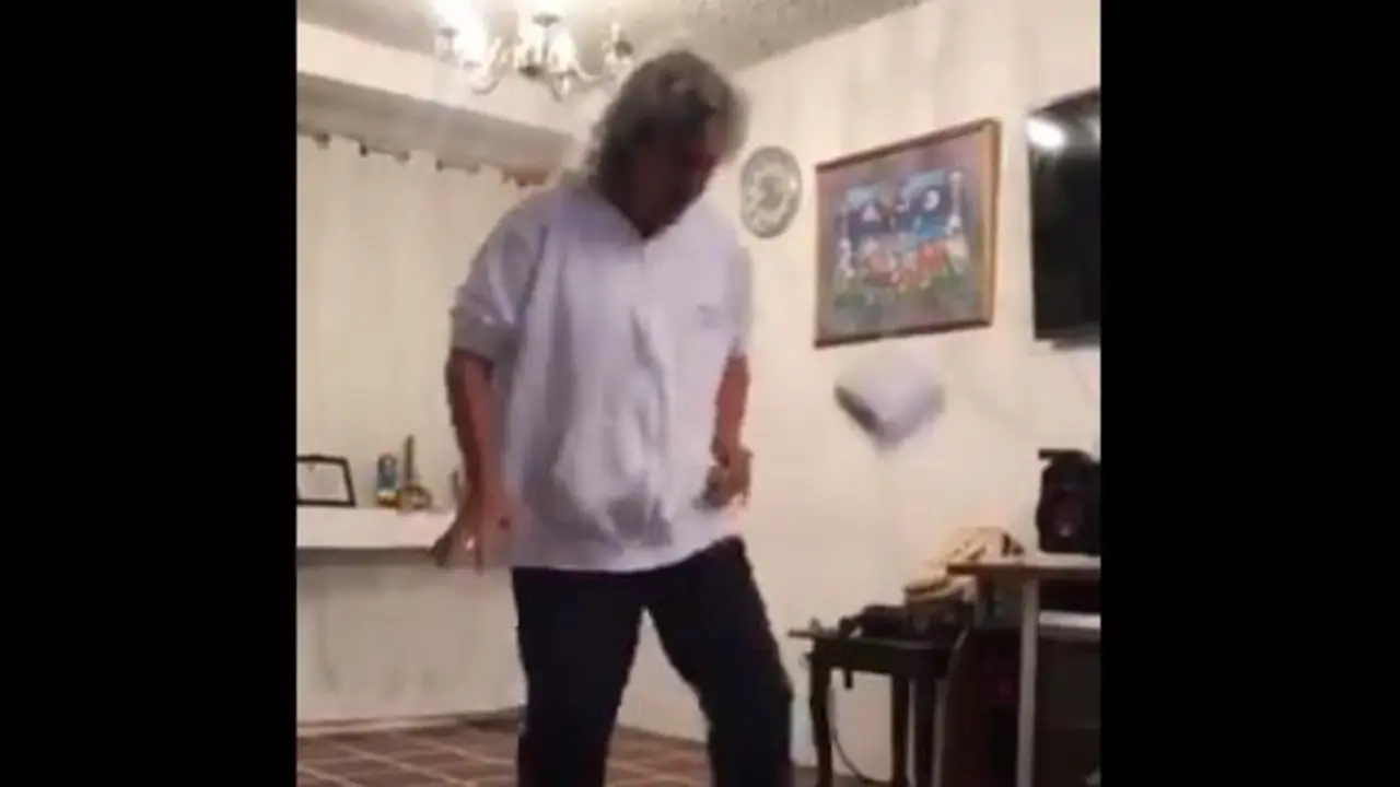 M&aacute;gico Gonz&aacute;lez