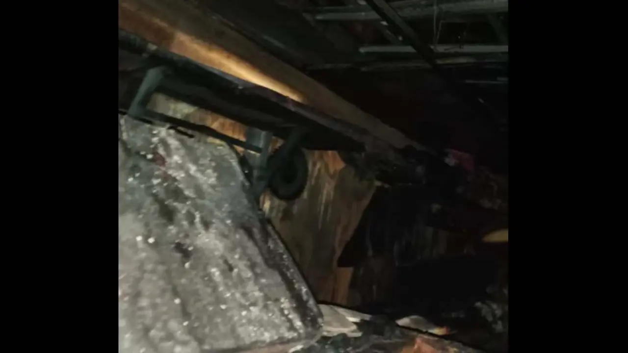 Carpinter&iacute;a incendiada