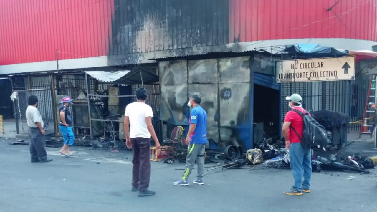 Incendio en la Ruben Dar&iacute;o