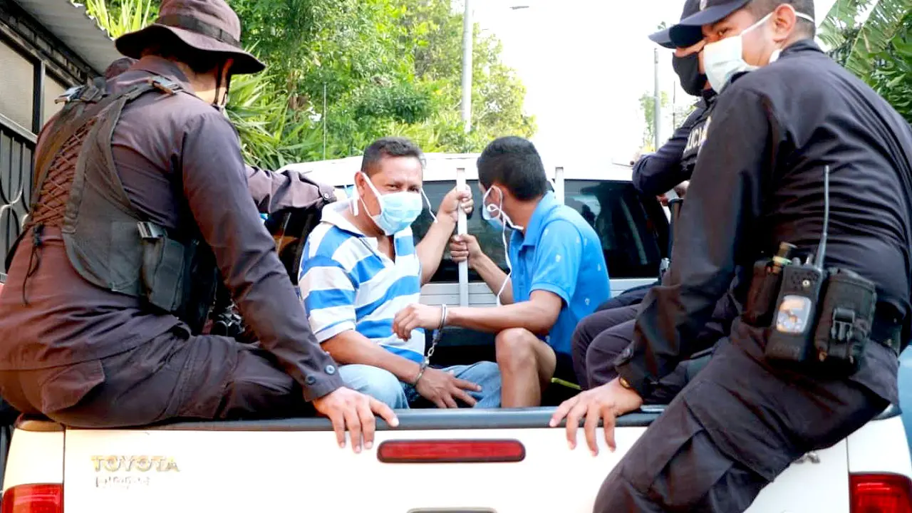 Capturados por limitar circulaci&oacute;n a enfermeras del hospital Salda&ntilde;a 1