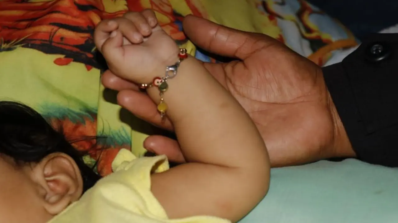 Beb&eacute; abandonada