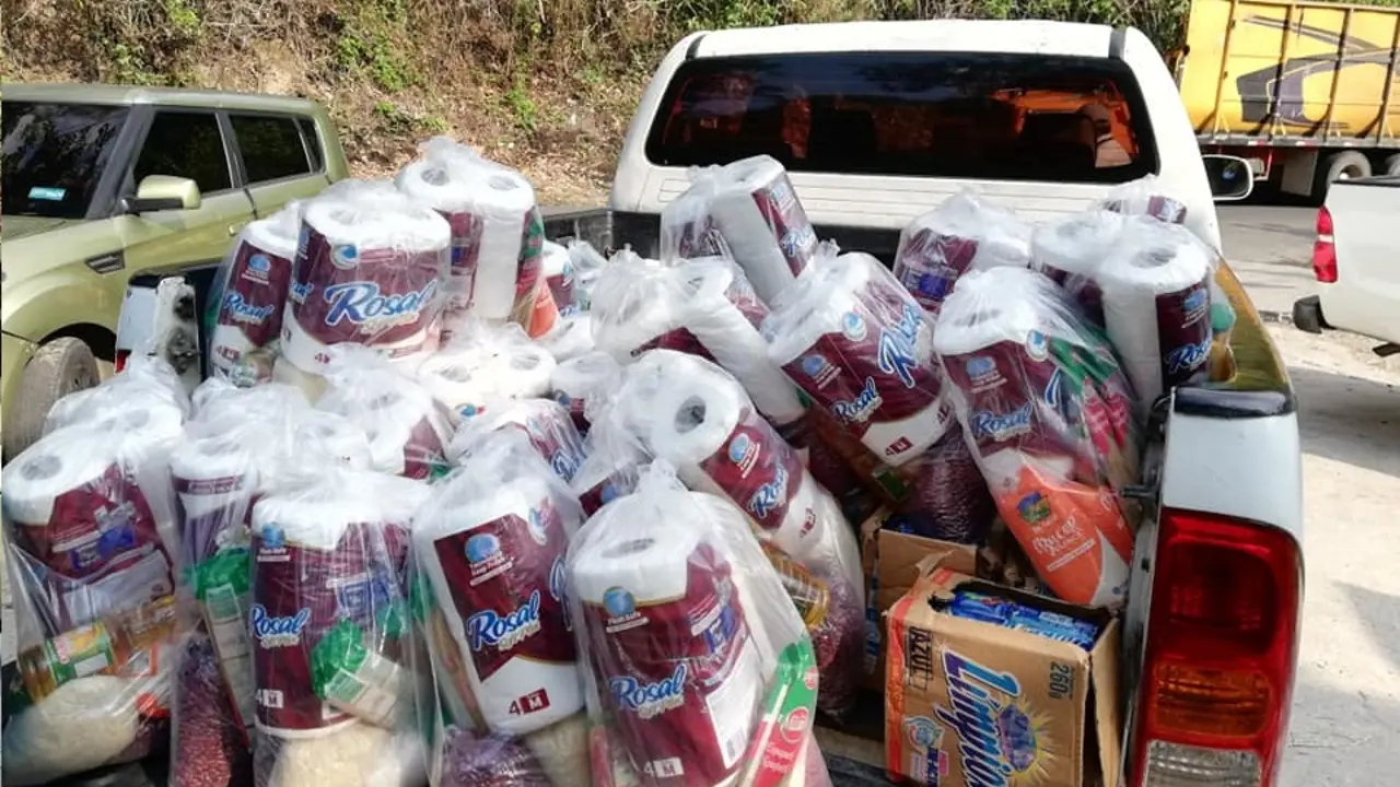 Entrega de v&iacute;veres de Cojutepeque